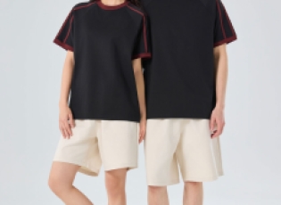 T恤衫定制：解锁个性化密码，从文化衫到企业工服定制