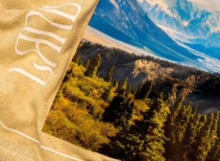 T恤衫定制秘诀：3大法则让个性设计秒变焦点 | 雅森漫定制