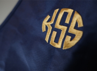 团体服装定制尺码不准，员工穿不上怎么办？