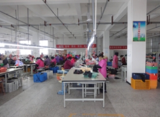 4家Polo衫定制色牢度评测：这家用环保面料做到真正不掉色！