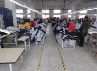企业运动会服装‘千人千面’尺寸难统，采购方怎么避免选错尺码？